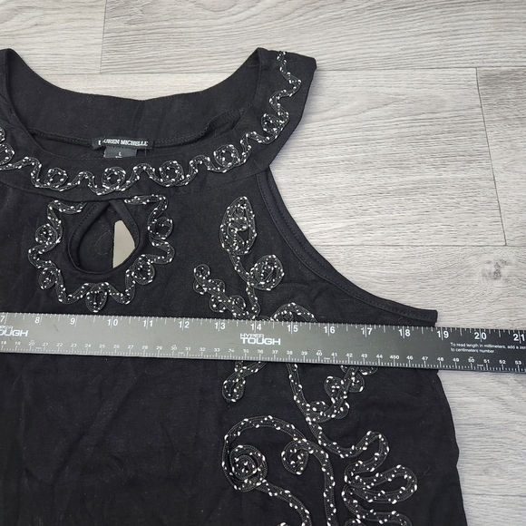 Lauren Michelle Black Top Size L‎ Embroidered Floral Swirl Keyhole Boat Neckline - Picture 4 of 13